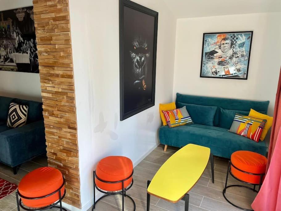 Superbe Appartement Pres De La Plage Et Du Centre Ville Saint-Tropez Luaran gambar